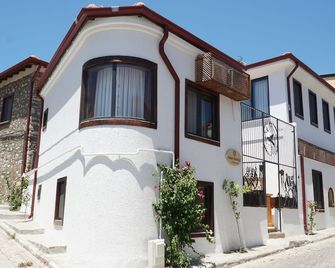 Pikan Ephesus - Selçuk - Building