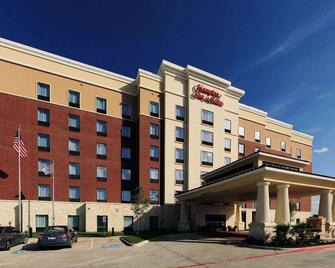 Hampton Inn & Suites Dallas/Lewisville-Vista Ridge Mall, TX - Lewisville - Building