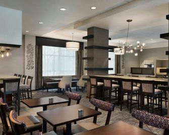 DoubleTree by Hilton Hotel Milwaukee - Brookfield - Brookfield - Restaurace