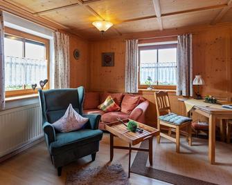 Alpenapartment mit Garten - Halblech - Huiskamer