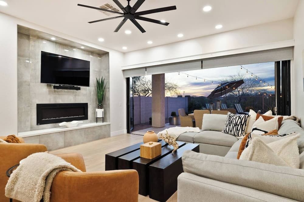 Breathtaking Wildfire Golf Views | Pool - פיניקס - סלון