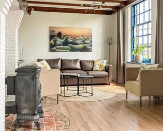 2 bedroom awesome home in Loon op Zand - Loon op Zand - Sala de estar