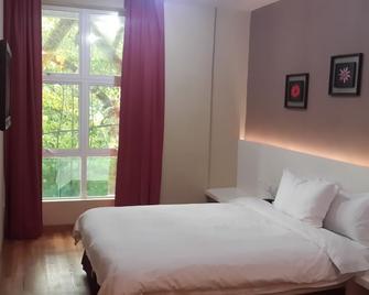 Avida Hotel - Labuan - Schlafzimmer