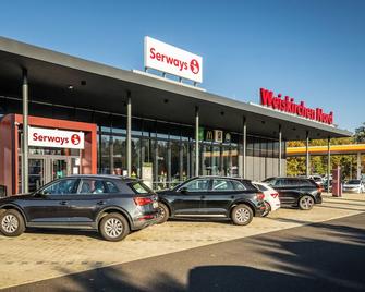 Serways Hotel Weiskirchen Nord - Rodgau - Budova