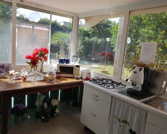 B&B Albaluna - Valenzano - Cocina
