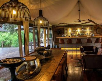Koro River Camp - Tuli Block - Bar