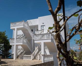 Horizon Villa - Ksamil - Edificio