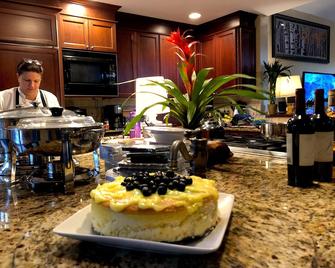 The Lodge at Cricklewoodwhere time melts away - West Chester - Restaurant