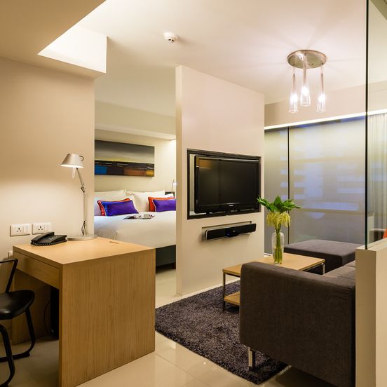 Maitria Hotel Sukhumvit 18 image 1