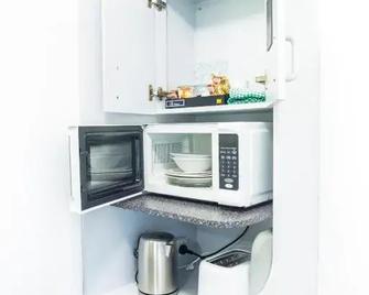 Sutherland Motel - Sutherland - Kitchen