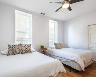 Entire Building-Walk To Lincoln Park Or The Beach! - שיקאגו - חדר שינה