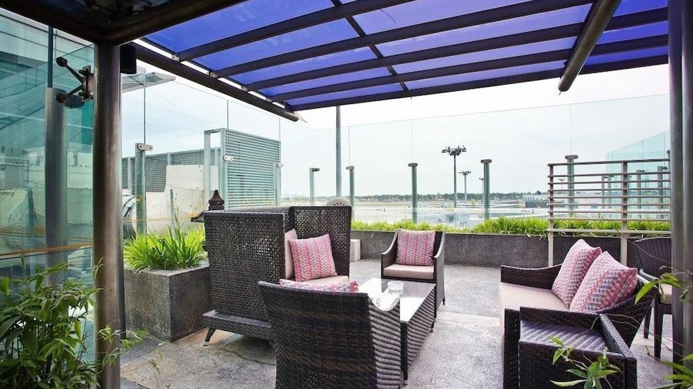 Ambassador Transit Lounge Singapore T2