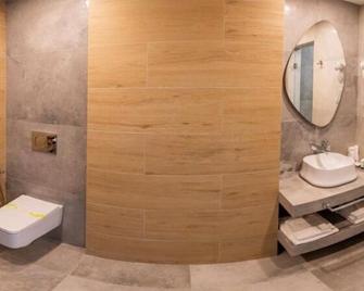 Mandachi Hotel & Spa - Suceava - Badkamer