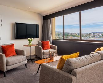 Wrest Point - Hobart - Living room