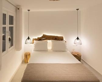 Casa Centro Suites Mykonos - Mykonos - Bedroom