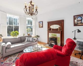 Gorgeous Victorian Flat - San Francisco - Sala de estar