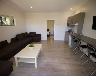 Seafront Hotel Kangaroo Island - Penneshaw - Living room