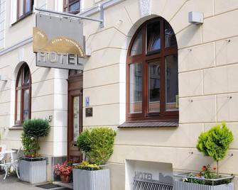 Hotel zur alten Stadtmauer - Lübeck - Building