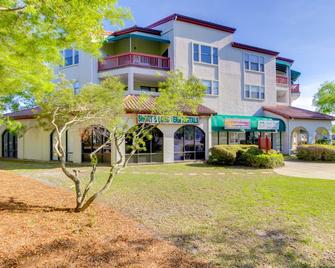 Cozy condo in paradise with pool, sauna & private dock - snowbird-friendly - Panama City - Edificio