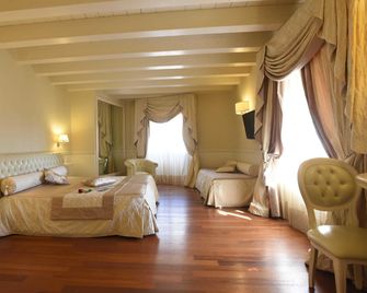 Suite Hotel Santa Chiara - Lecce