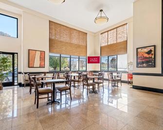 Red Roof Inn Charlotte - University - Charlotte - Restoran