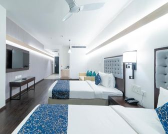 Hotel Deccan Serai Grande, Gachibowli, Hyderabad - Hyderabad - Habitación