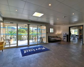 Kyriad Frejus Centre - Saint Raphael - Frejús - Vestíbul