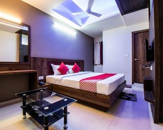 Hotel Pratap Iinternational by ShriGo Hotels - Samāstipur - Bedroom