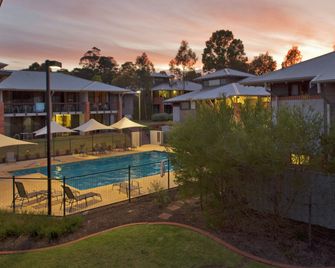 Margarets In Town Apartments - Río Margaret - Piscina