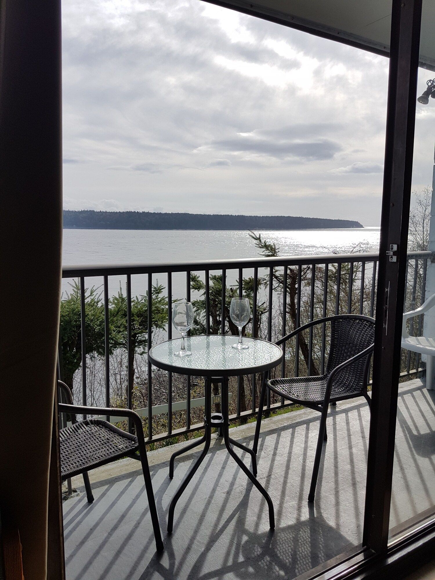 Above Tide Motel - Campbell River - Parveke