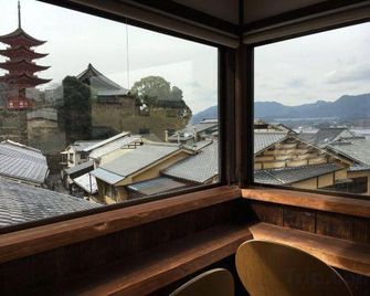 Ryoso Kawaguchi - Hatsukaichi - Balcony