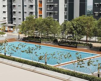 Klia Airport Homestay 88 Dual Key - Sepang - Pool
