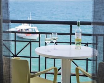 Samaina Port Hotel - Samos - Balkon