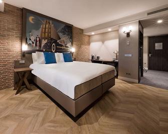 Grand Hotel Valies - Roermond - Schlafzimmer