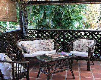 Barbados Chi Guest House - Bridgetown - Balkon
