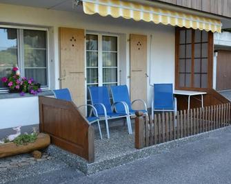 Apartment Eichhorn by Interhome - Zweisimmen - Patio