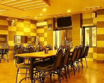 Hotel Safari Asia - Ratnagiri - Restaurace