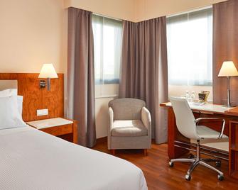 إن إتش برشلونة إنتينزا - برشلونة - غرفة نوم