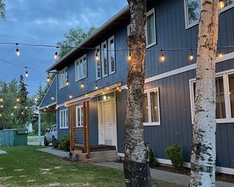 Contemporary 2 Bedrooms Super location - Anchorage - Toà nhà