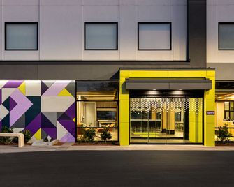 Spark by Hilton Las Vegas Airport - Las Vegas - Building