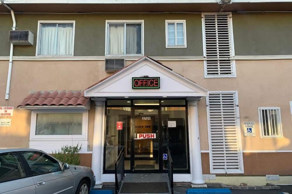 Encore Inn Inglewood - אינגלווד - בניין