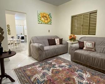 cozy house in Jardim Progresso - Anápolis - Living room
