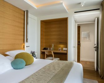 Hotel Marignan Champs-Elysées - פריז