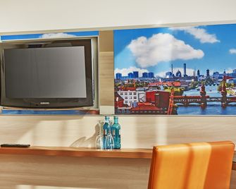 H+ Hotel Berlin Mitte - Berlin - Room amenity