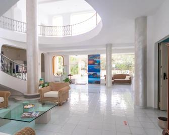 Hotel America - Marina di Camerota - Recepción