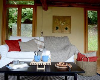 Away from overturism at harvest time - Miane - Living room
