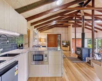Treetops Seaview Montville - Montville - Kuchnia