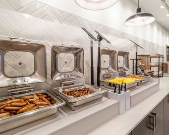 Holiday Inn Express & Suites Halifax – Dartmouth - Dartmouth - Buffet