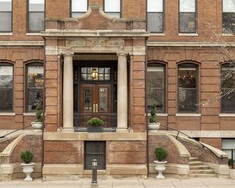Celeste of St Paul - Saint Paul - Building