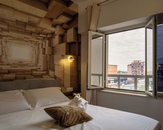 Napolitano Rooms - Central Station - Naples